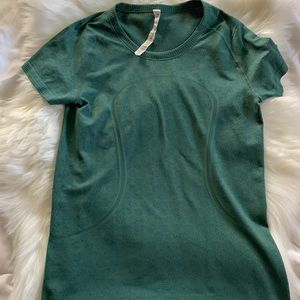 Lululemon Swiftly Tech SS Crew